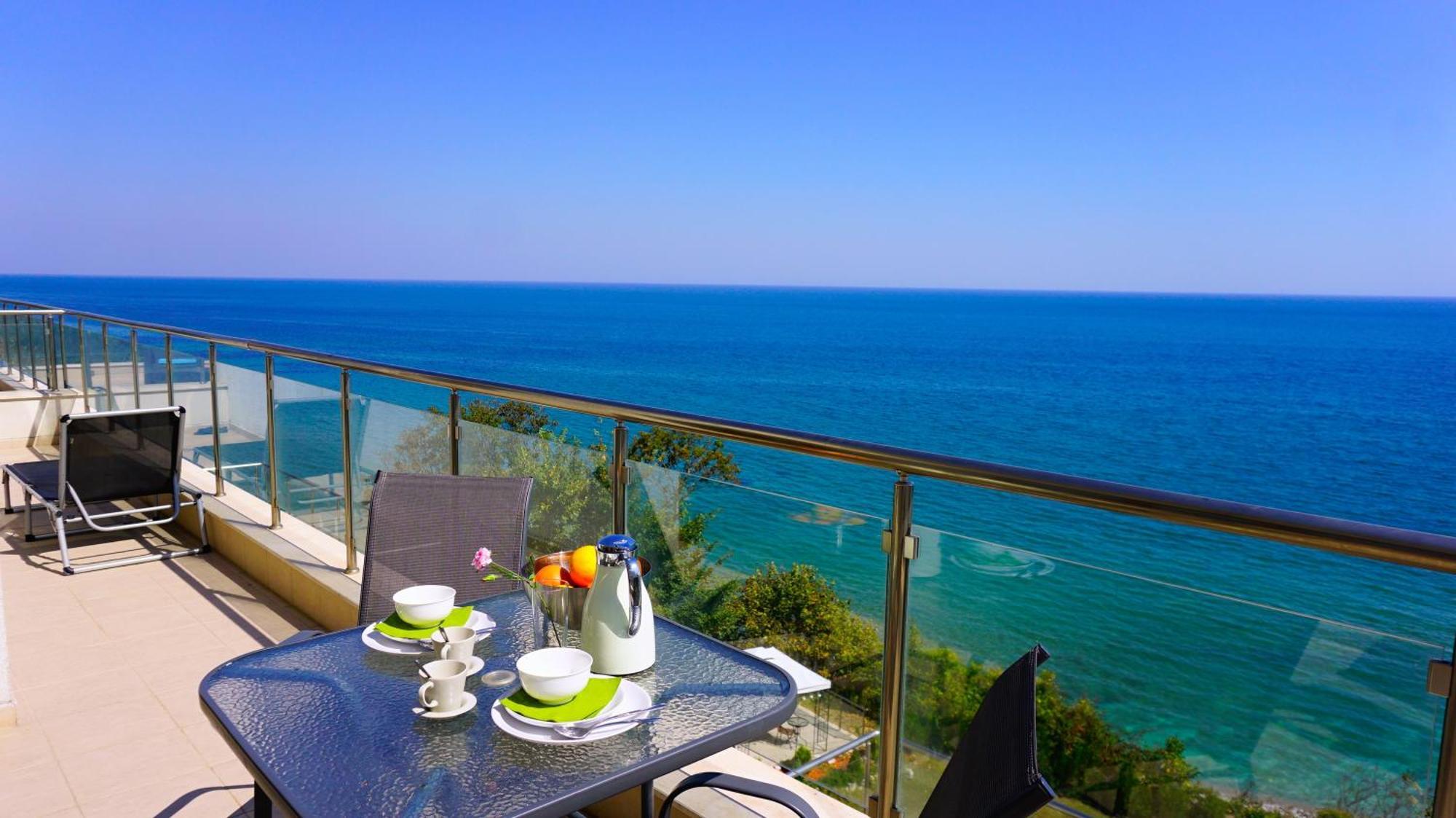 Апартаменти Бяла Клиф На Плажа - Apartments Byala Cliff First Line Eksteriør billede
