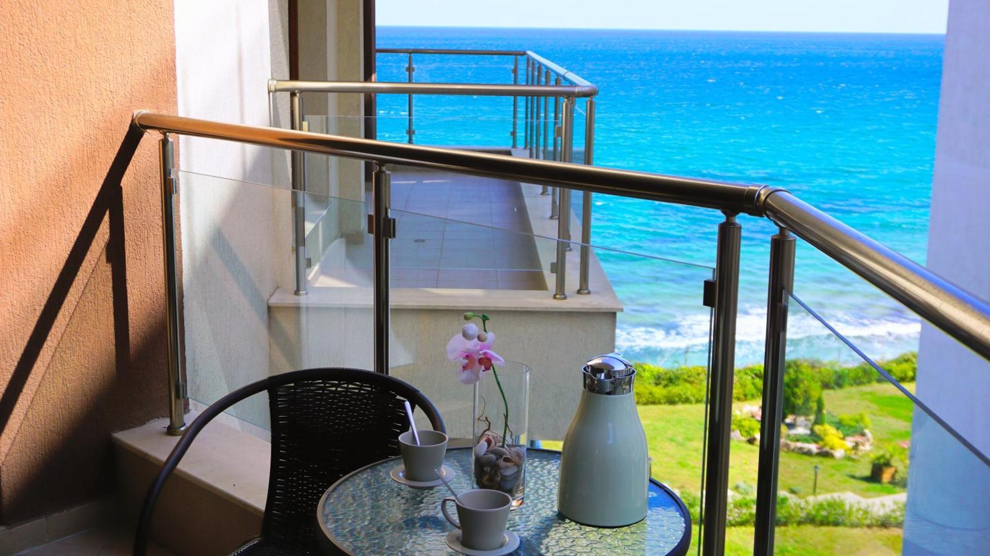 Апартаменти Бяла Клиф На Плажа - Apartments Byala Cliff First Line Eksteriør billede